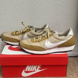 Nike Daybreak ‘Rattan’